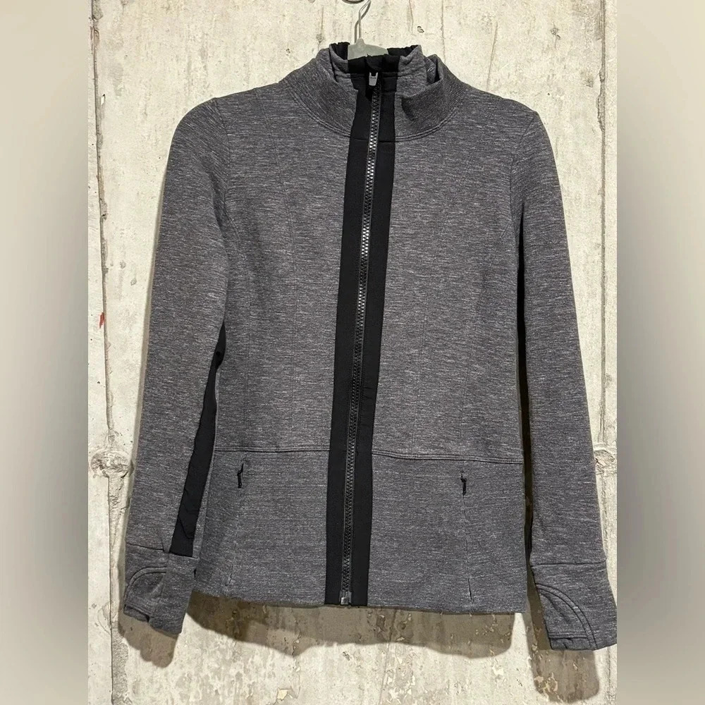 Athleta Women’s Victory Fitted Hoodie Full Zip Jacket Grey Black Pockets XS